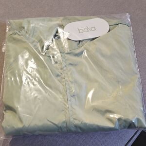 Bala Bangles windbreaker - 100% polyester, S/M - fabfitfun spring 2025 box